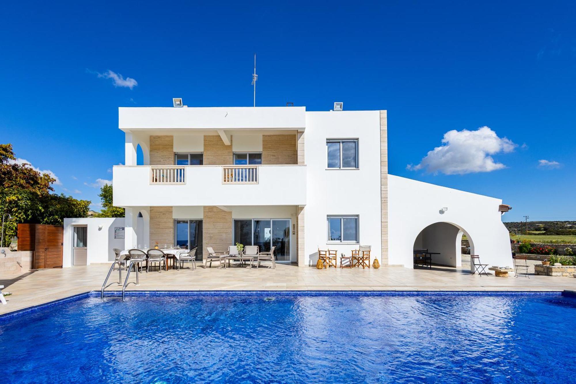 Villa Chrysta Agios Theodoros Екстериор снимка