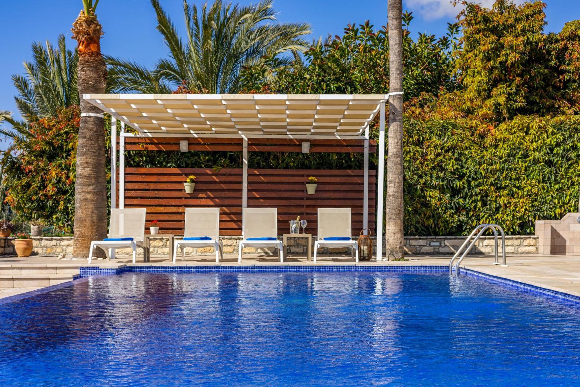 Villa Chrysta Agios Theodoros Екстериор снимка