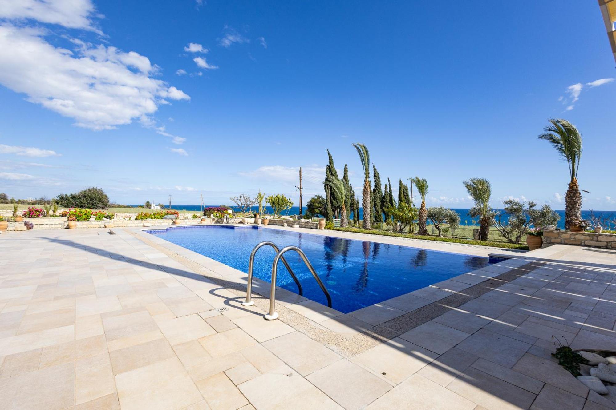 Villa Chrysta Agios Theodoros Екстериор снимка