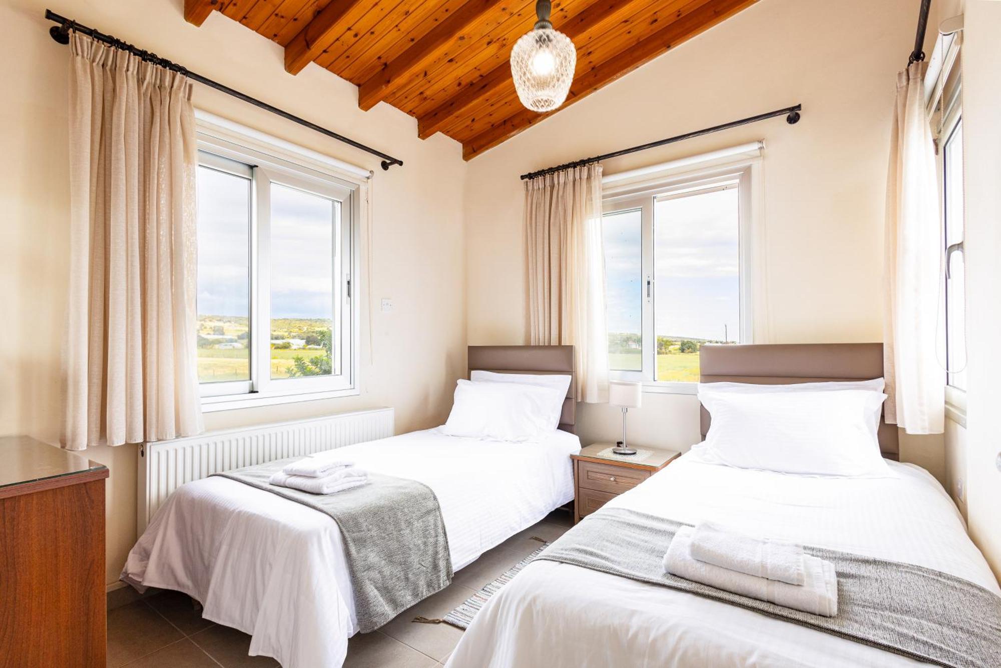 Villa Chrysta Agios Theodoros Екстериор снимка