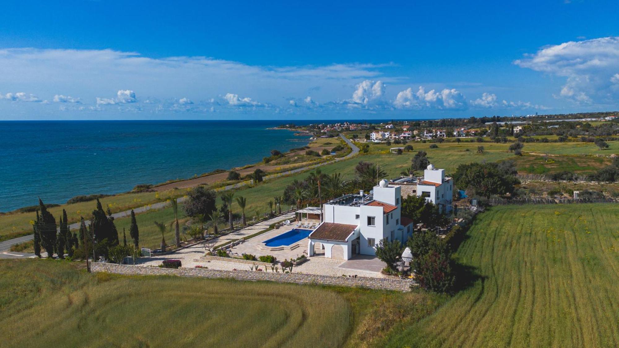 Villa Chrysta Agios Theodoros Екстериор снимка